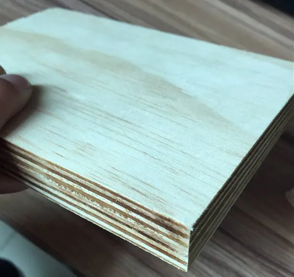 4X8 Veneer Pine & Okoume Commercial Plywood From China Manufacturer
