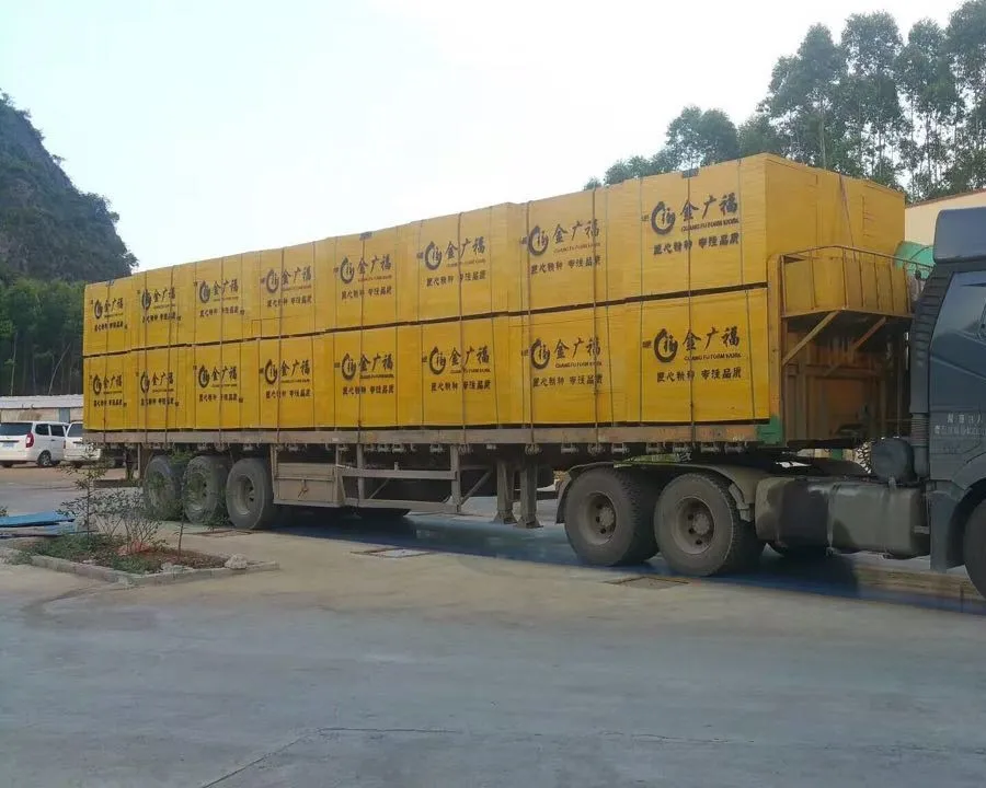 Phenolic Board Shuttering Waterproof Construction Plywood Pine Film Faced Plywood Marine Plywood